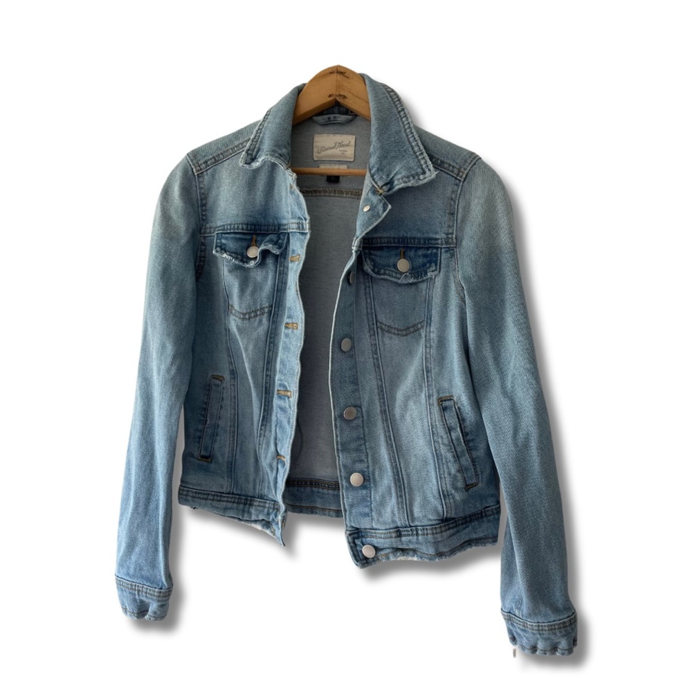 Distressed Jean Jacket Universal threads size xs